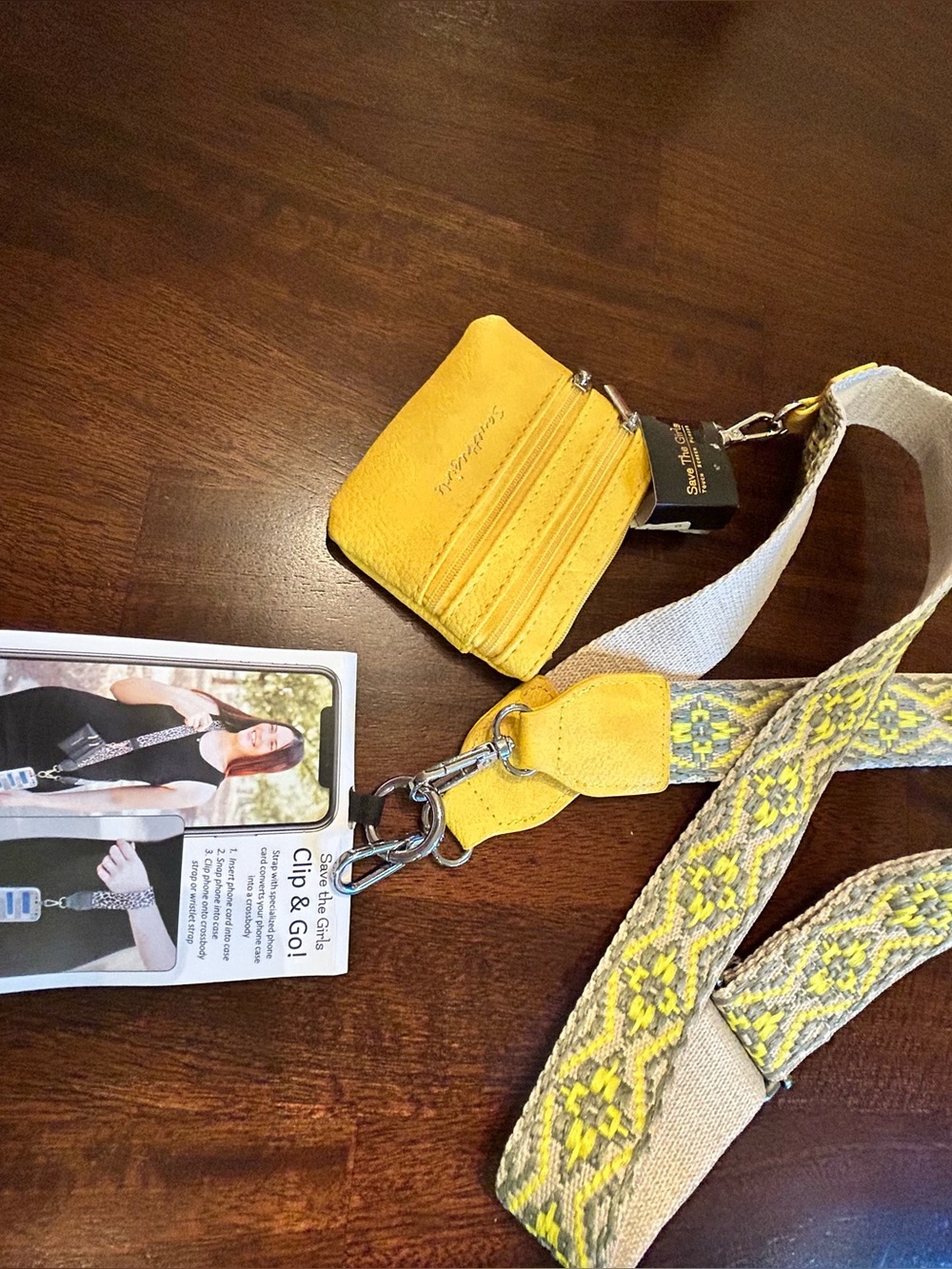 Save The Girls “Clip & Go” Yellow Convertible Crossbody Lanyard Wallet NWT.